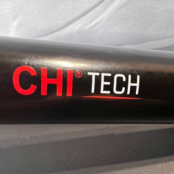 CHI 1" Tech Ceramic Flat Iron Hair Straightener Black Good Condition Swivel Cord - Picture 2 of 5